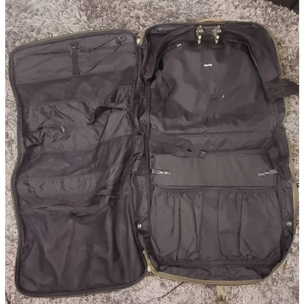 Briggs & Riley wardrobe bag